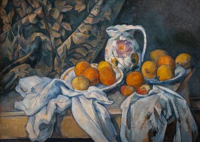Stillleben mit Vorhang von Paul Cézanne