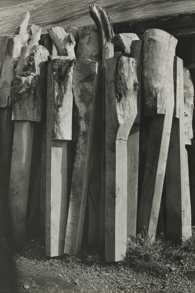 Totems, Alte Werft, Rye von Paul Nash