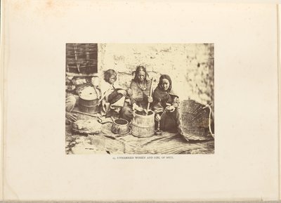 Unverheiratete Frauen und Mädchen von Spiti von Philip Henry Egerton