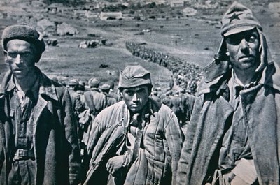 Russische Kriegsgefangene, gefangen von den Deutschen von Photographer German