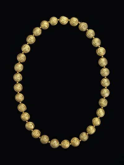 Halskette aus Schneckenperlen, Moche von Pre Columbian Pre Columbian