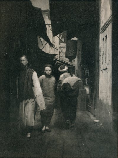 Eine Straße in China, ca. 1927, 1927 von Reginald Belfield