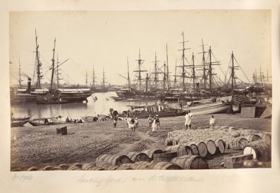 Warenentladung in der Nähe des Zollhauses, Kalkutta von Samuel Bourne