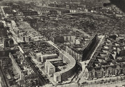 Berlin: Schönlankerstraße, Wohnbauten von Sasha Stone