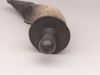 Pulverhorn von Scottish School