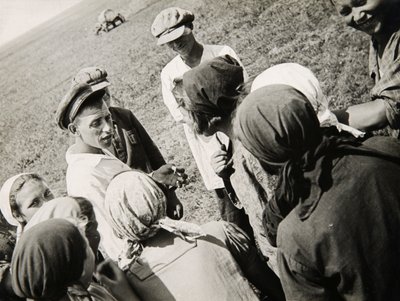 Eine Kolchos-Brigade macht Pause, UdSSR, 1931 von Unbekannt