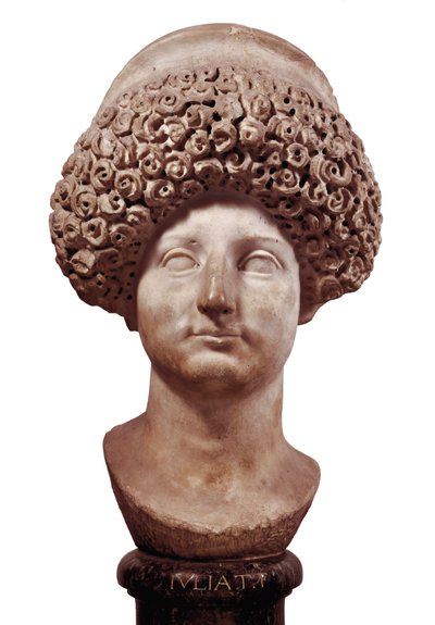 Büste von Julia T.F., römische Kunst von Unbekannt