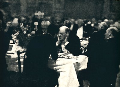 Auswärts essen im Burlington House von Unbekannt