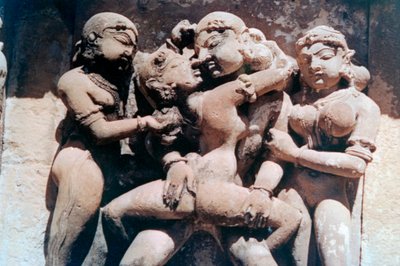 Erotische Skulptur, Khajuraho, Indien, um 950-1050, 20. Jahrhundert von Unbekannt