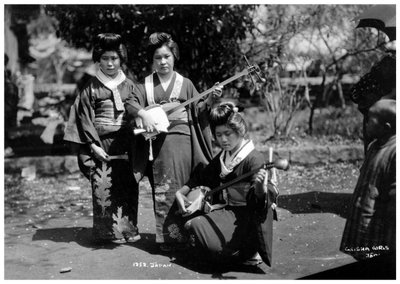 Geisha-Mädchen, Japan, frühes 20. Jahrhundert von Unbekannt