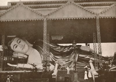 Gigantische liegende Buddha-Figur, Pegu, 1900 von Unbekannt