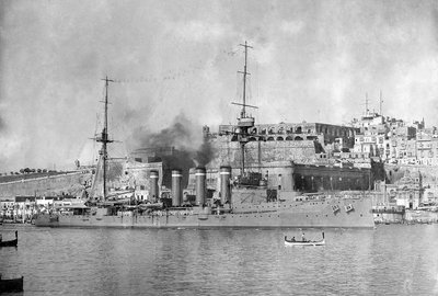 HMS Duke of Edinburgh von Unbekannt