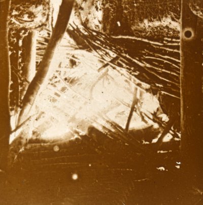Treffer von einer 75-mm-Automatik-Flugabwehrkanone, ca. 1914-ca. 1918 von Unbekannt