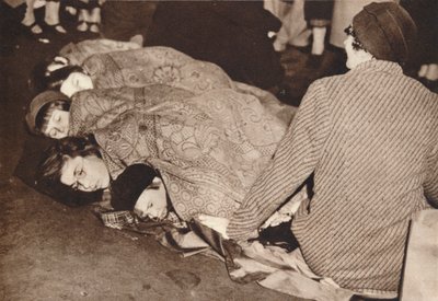 Mitternacht im Mall, 1937 von Unbekannt