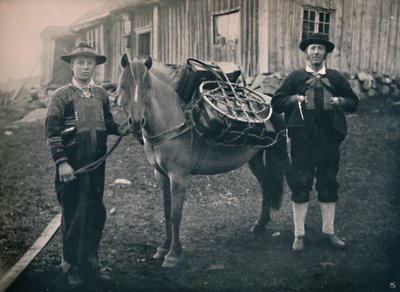 Saetersdalen Hochländer mit Packpferd, 1914 von Unbekannt