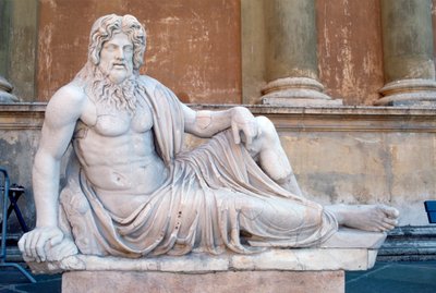 Statue, Hof der Pigna, Vatikan, Rom von Unbekannt