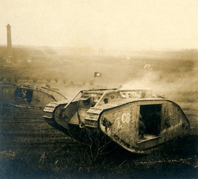 Panzer in Bewegung, ca. 1914-1918 von Unbekannt