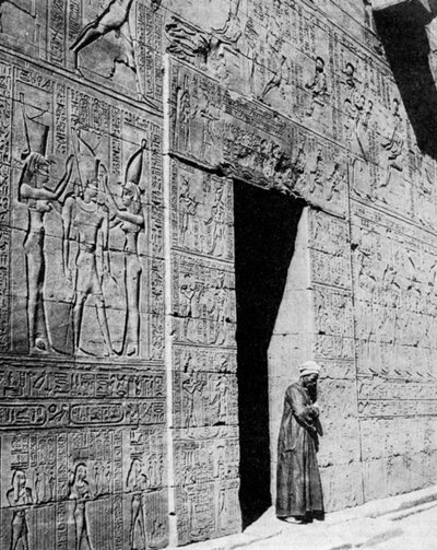 Tempel des Horus, Edfu, Ägypten, 1935 von Unbekannt