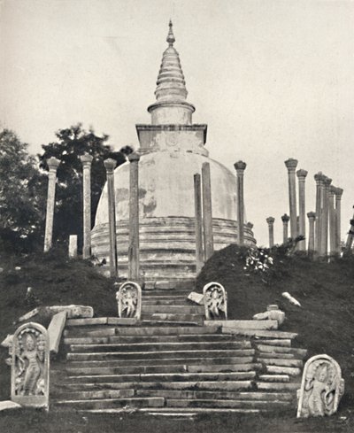 Thuparama Dagoba in Anuradhapura, 1926 von Unbekannt