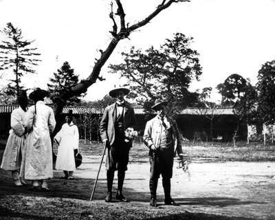 Westliche Besucher in Korea, 1900 von Unbekannt