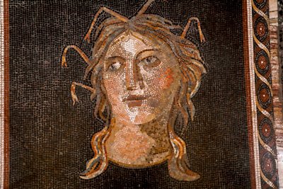 Meeresgöttin (3. Jahrhundert, Mosaik) von Alec Hunter