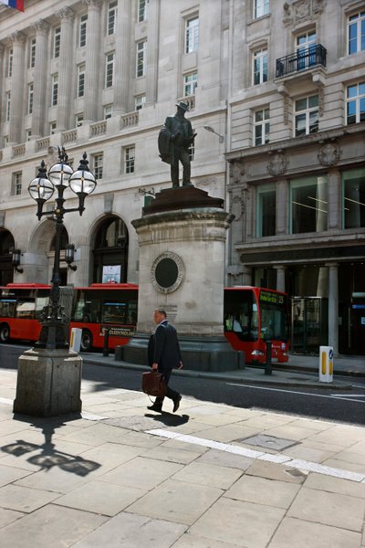 Statue von James Henry Greathead, London (Foto) von Unbekannt
