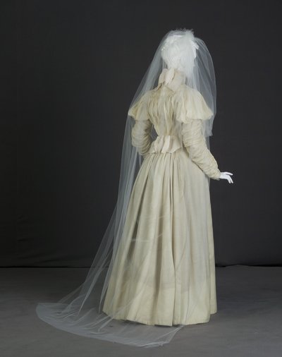 Hochzeitskleid von Unknown artist