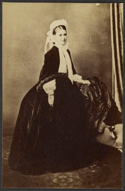 Porträt einer Frau von Unknown artist