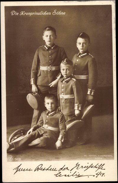 Die Söhne der Kronprinzessin von Preußen von Unknown photographer