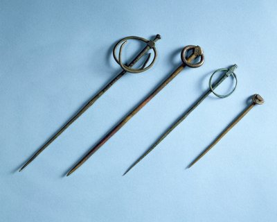 Haarnadeln, Wikinger, ca. 9.-11. Jahrhundert (Bronze) von Viking