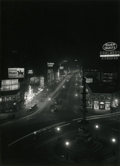 Nachtansicht im Columbus Circle, ca. 1910-21 von William Davis Hassler