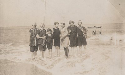 Badegesellschaft, Houlgate, September 1911 von Hippolyte Lalaise Devéria
