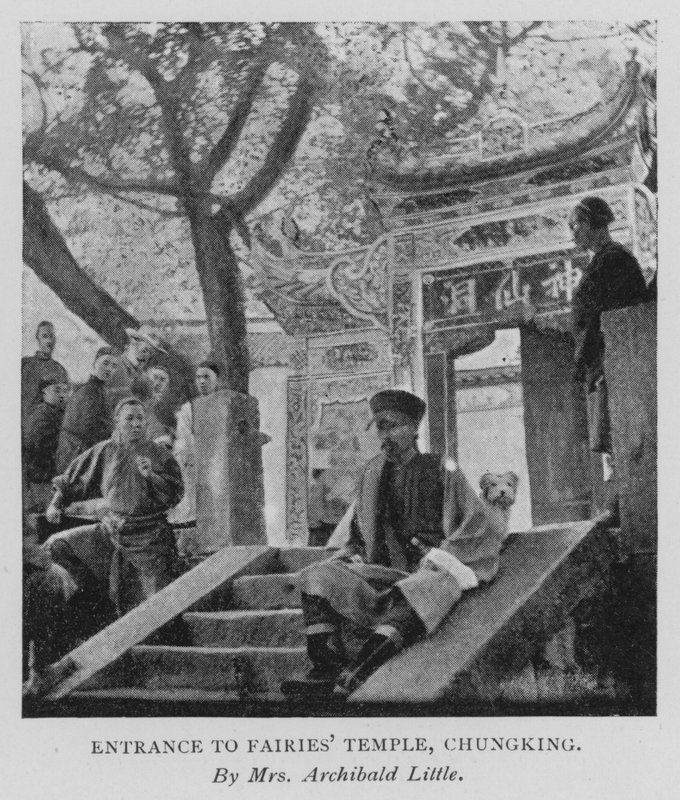 Eingang zum Feentempel, Chungking von Alicia Little