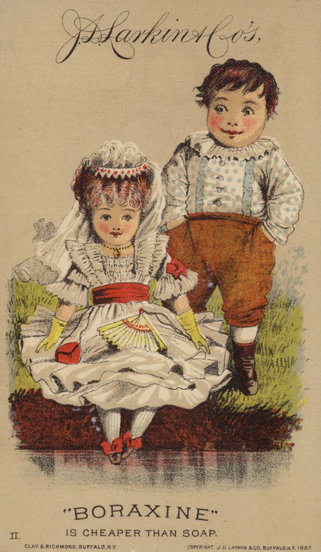 Junges Paar am Fluss von American School