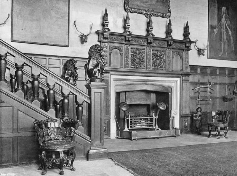 Fuß der Treppe von Charles Latham