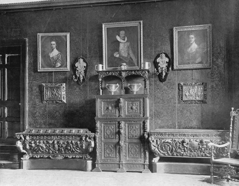 Teil des Esszimmers von Charles Latham
