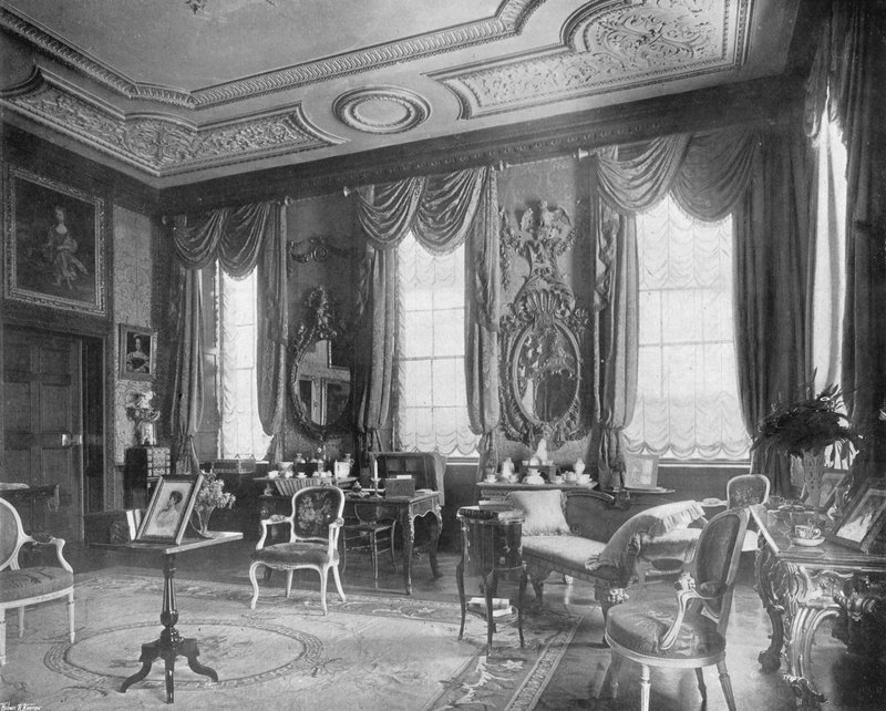 Der quadratische Salon von Charles Latham