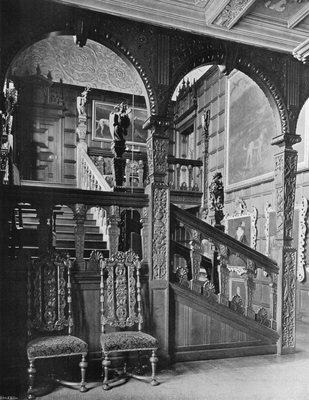 Die obere Treppe von Charles Latham