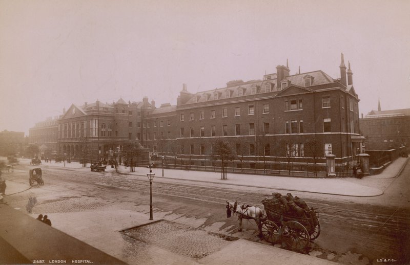 London Hospital von English Photographer