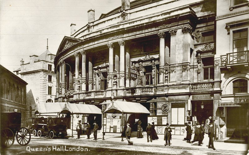 Queens Hall, London von English Photographer