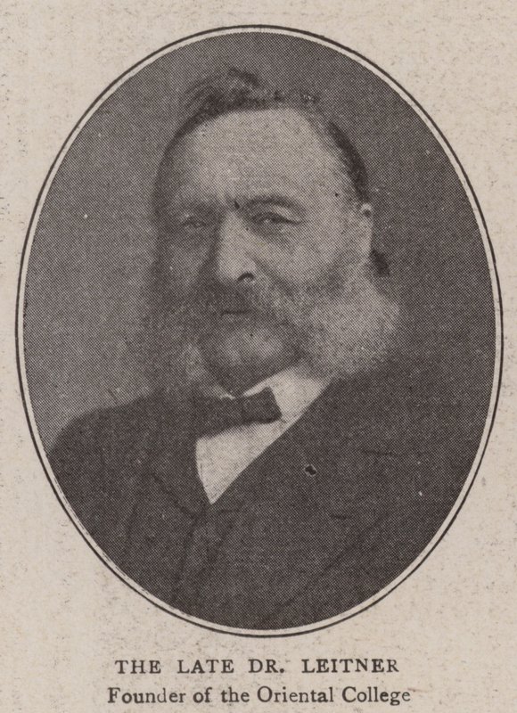 Der verstorbene Dr. Leitner von English Photographer
