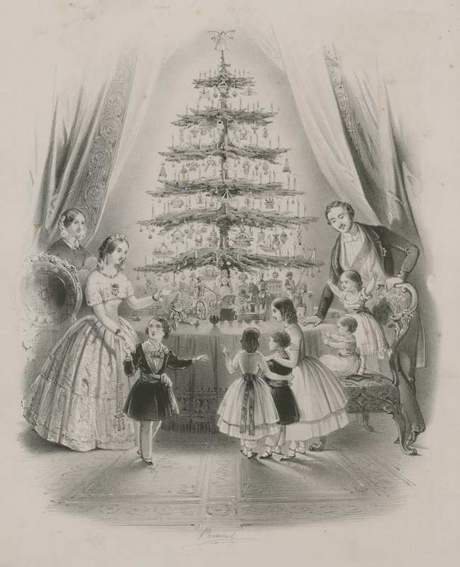 Eine Familie steht um einen Weihnachtsbaum von English School