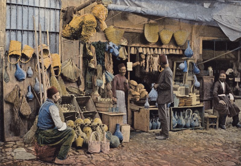 Türkische Händler; Korbwaren und Töpferei von European Photographer