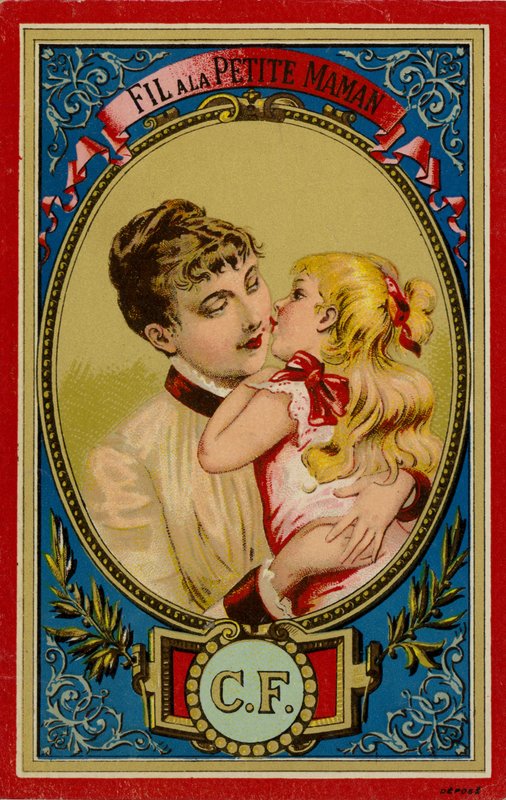 Frau kuschelt mit Kind von French School