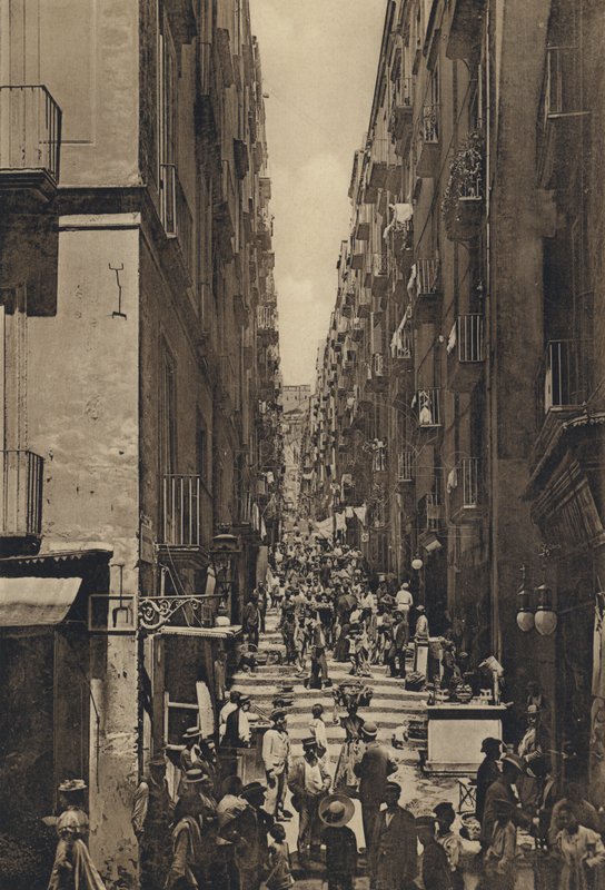 Neapel: Gradoni Di Chiaia von Italian Photographer