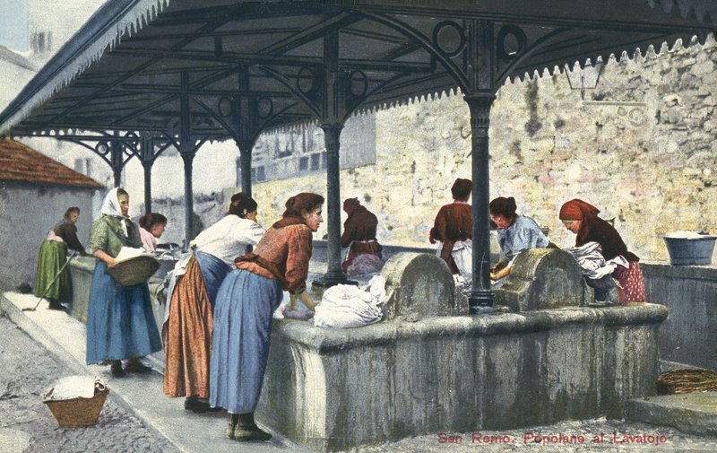 San Remo, Italien, Frauen beim Wäschewaschen von Italian Photographer