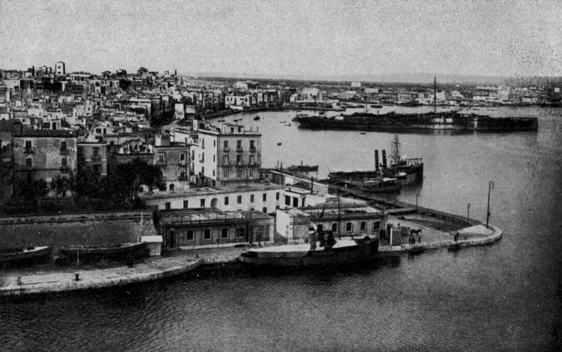 Taranto, Panorama der Altstadt von Italian Photographer