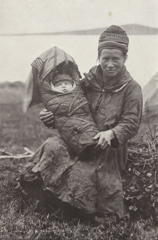 Lappenmutter und Baby von Norwegian Photographer