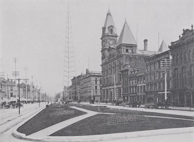 King Street, Hamilton (s/w Foto) von Photographer Canadian