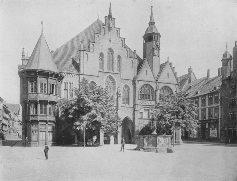 Rathaus (s/w Foto) von Photographer German